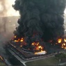 На нефтеперерабатывающем заводе в Индонезии произошел пожар