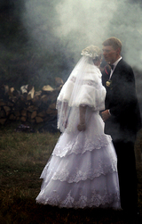 Слухи "Дома-2": Алиана Устиненко сожгла свадебное платье