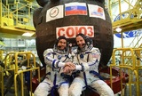 "Роскосмос" опубликовал видео с выжившими космонавтами "Союза МС-10"
