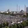 В Чечне тысячи людей пришли на акцию против преследования мусульман в Мьянме