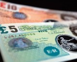 В 2016 году Великобритания начнет печатать пластиковые деньги