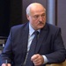 Лукашенко: "С сегодняшнего дня в плен никого не берём"