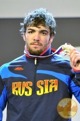 Гадисов стал обладателем золотой медали чемпионата мира по вольной борьбе