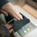 С октября в России появится возможность пополнять счет наличными через любой банкомат по СБП