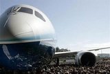 Японский Боинг-787 совершил аварийную посадку в Гонолулу