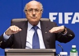 Блаттер считает, что УЕФА не помешает ему продлить срок президентства в ФИФА