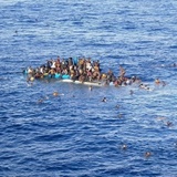 В Средиземноом море утонуло более 400 беженцев