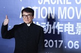 Джеки Чан со съемочной группой попал под селевый поток в Китае