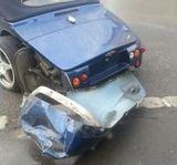 Синий кабриолет Гоши Куценко пострадал в ДТП
