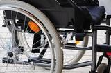 Инвалиду-колясочнику, осуждённому за разбой, заменили срок в колонии на штраф