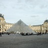 Сотрудники Лувра забастовали из-за туристов