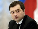 Сурков уверен, что Захарченко и Плотницкий останутся лидерами Донбасса до 2018 года