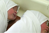 В Златоусте в общежитии нашли подкидыша - новорожденную девочку