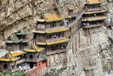 В Китае снова открыли двери знаменитого «Висячего монастыря»