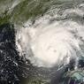 Миллионы людей покидают Флориду из-за урагана "Мэтью"