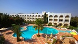 В Тунисе закрылась половина отелей из-за терактов
