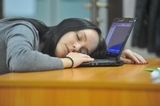 Недостаток сна приводит к снижению либидо у женщин