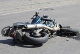 Мотоциклист на скорости врезался в автобус и погиб на месте