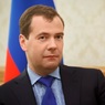 Между молотом и наковальней: Медведев рассказал о трудном положении Зеленского