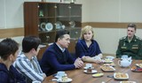 Губернатор Воробьев: поддерживать солдат нужно от чистого сердца