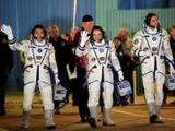 «Союз» с тремя космонавтами приземлился в казахстанской степи