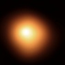 Астрономы показали фотографии затухающего красного сверхгиганта Бетельгейзе