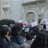 Многотысячный марш памяти жертв теракта проходит в Тунисе
