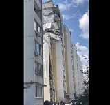 В жилом доме в Саратове произошел взрыв в многоэтажке, часть дома обрушилась