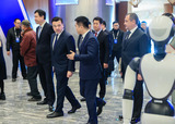 Воробьев оценил китайские инновации на выставке высоких технологий в Шэньяне