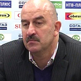 СМИ: Игроки сборной РФ ополчились против главного тренера из-за его «авторитарности»