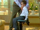 В Татарстане учитель привязал ребенка к стулу
